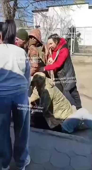  :  &quot; &quot;          