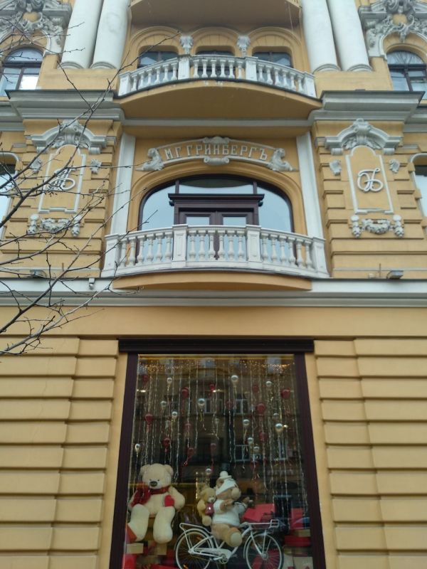  : #,  &quot;&quot; 