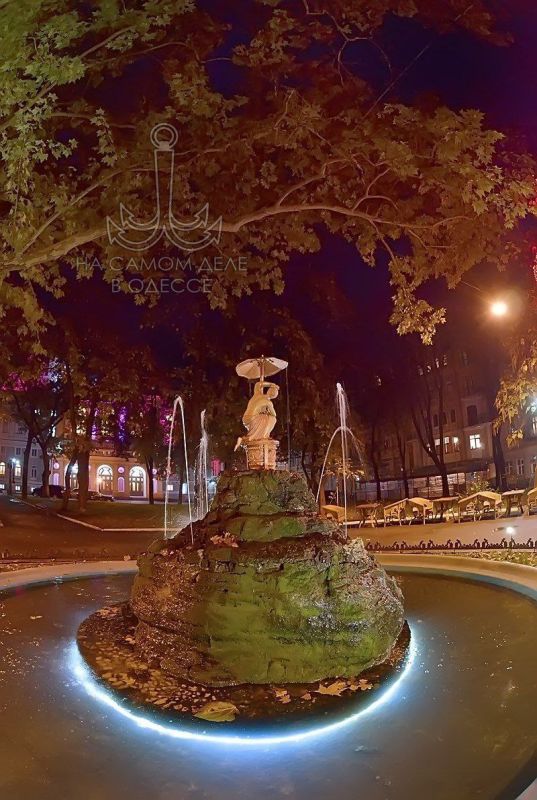 Одесса-мама мирных снов. Думать надо головой, любить — сердцем, чуять — жопой, и самое главное — ничего не....перепутать