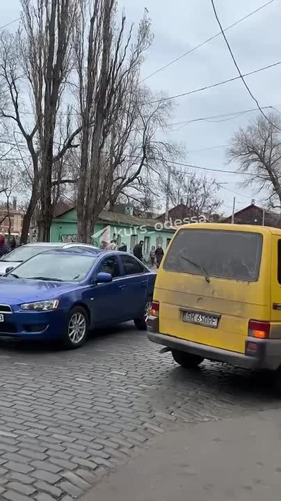  :     