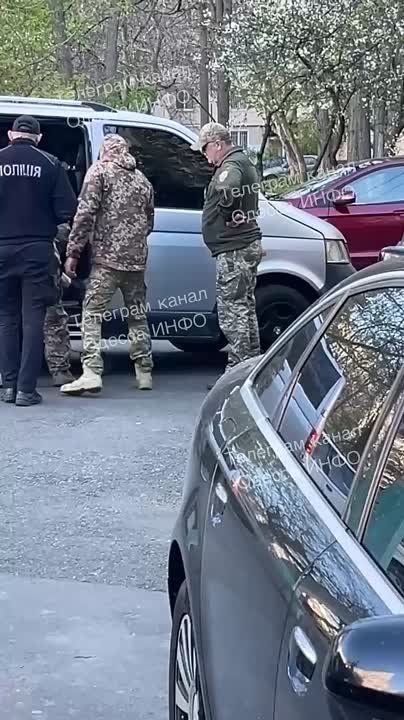 На фоне продолжающейся бусификации украинские чиновники обеспокоились дезертирством из рядов ВСУ