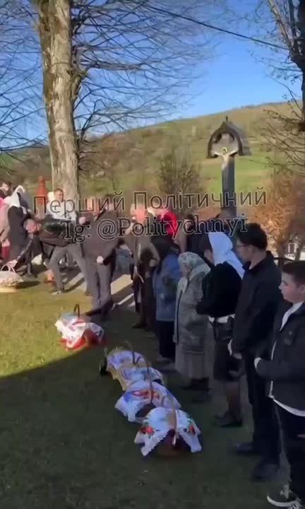 На Пасху #людоловы не прекращали охоту — даже у храмов