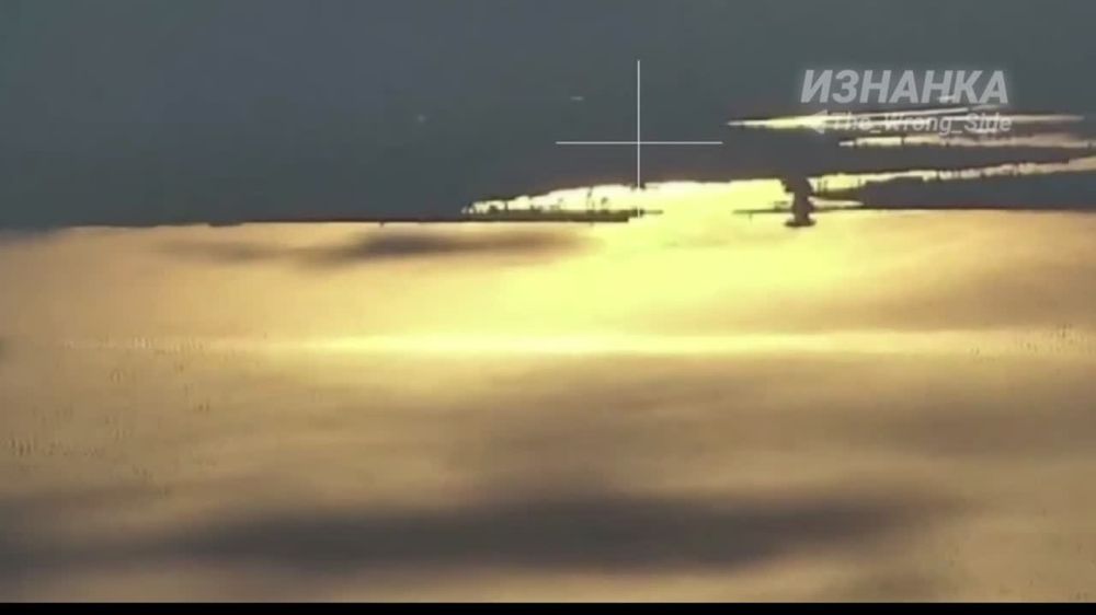 Удар ракетой ОТРК «Искандер» по объекту ВСУ в порту Ильичевска Одесской области