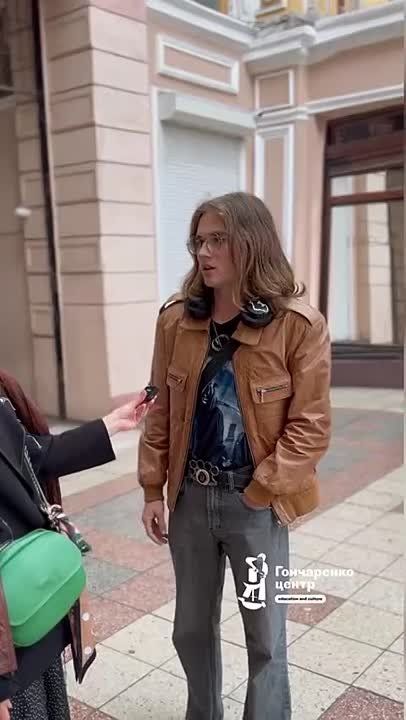 Одесса, кстати, тоже русский город, о чём одесситы неустанно напоминают понаехавшим рагулям