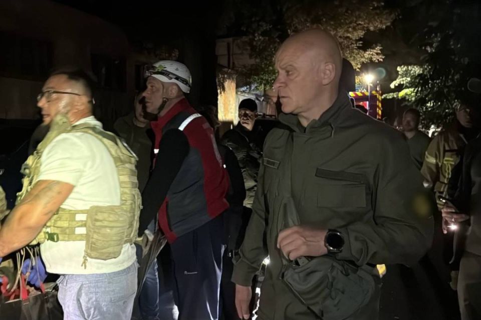 .     &quot;i&quot;    ,            