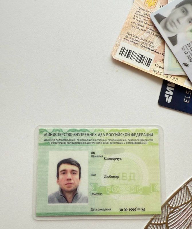 Садитесь, ребята, поудобнее, я расскажу вам очередную историю из серии "Тысяча и одна ночь" — как СБУ стебёт Шереметьевскую фильтрацию Садитесь, ребята, поудобнее, я расскажу вам очередную историю из серии "Тысяча и одна ночь" — как СБУ стебёт Шереметьевскую фильтрацию