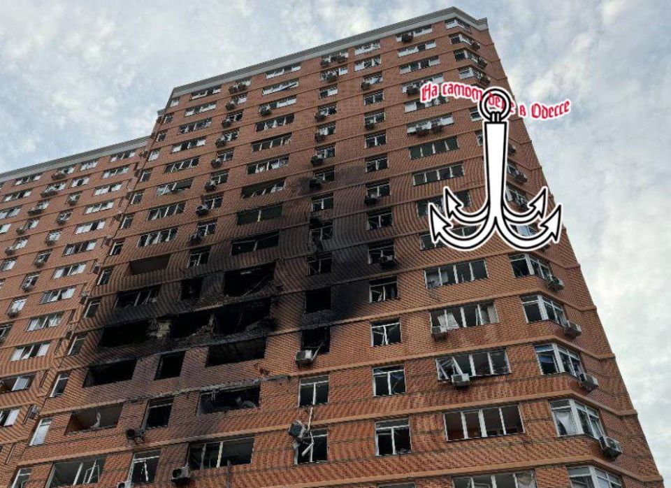 Украинские "СМИ" разгоняют новость, что прошлой ночью, беспилотник типа "Герань" якобы намеренно атаковал жилой дом в Одессе