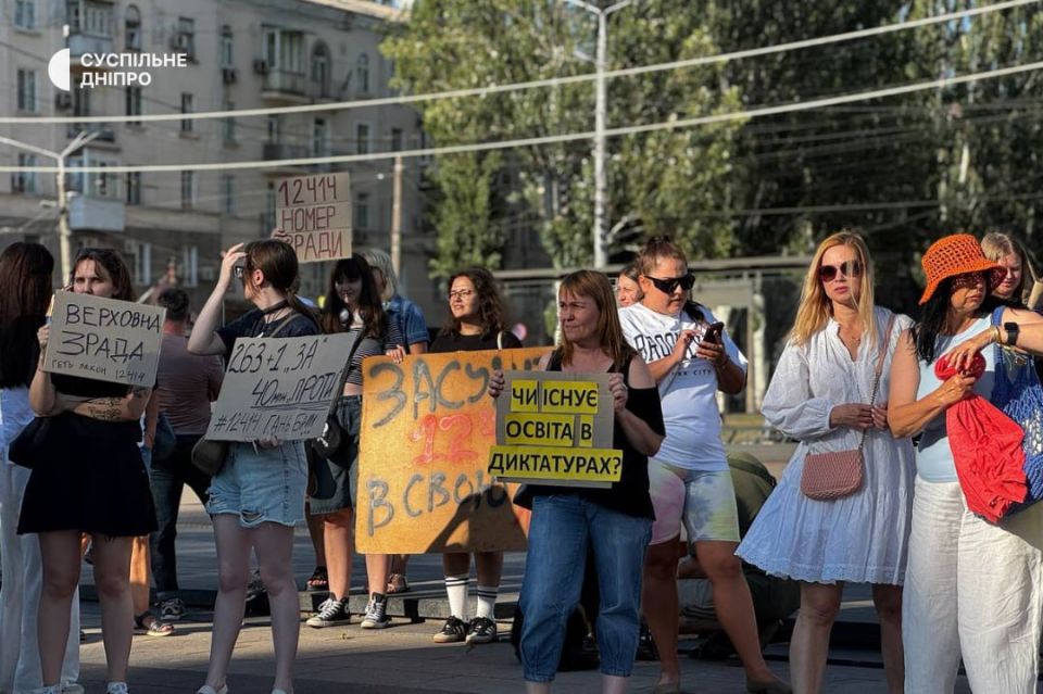  :      &quot; &quot;