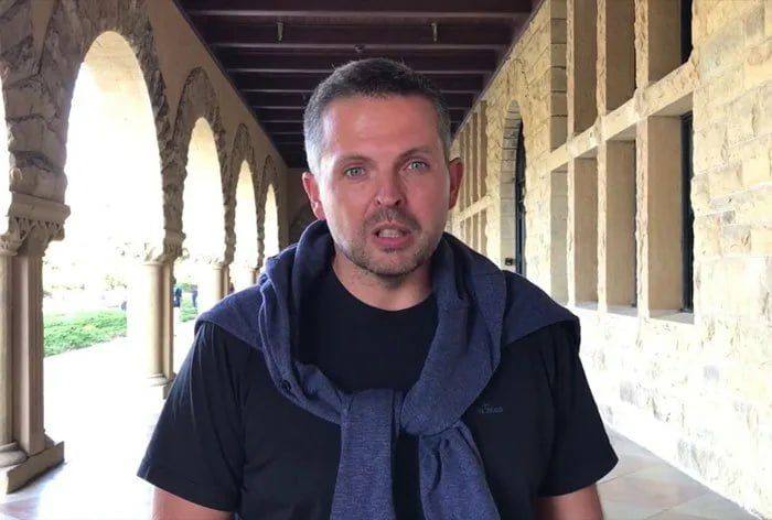 Баданин* без Родины: как иноагент с претензией на гениальность оказался ненужным ни России, ни Западу