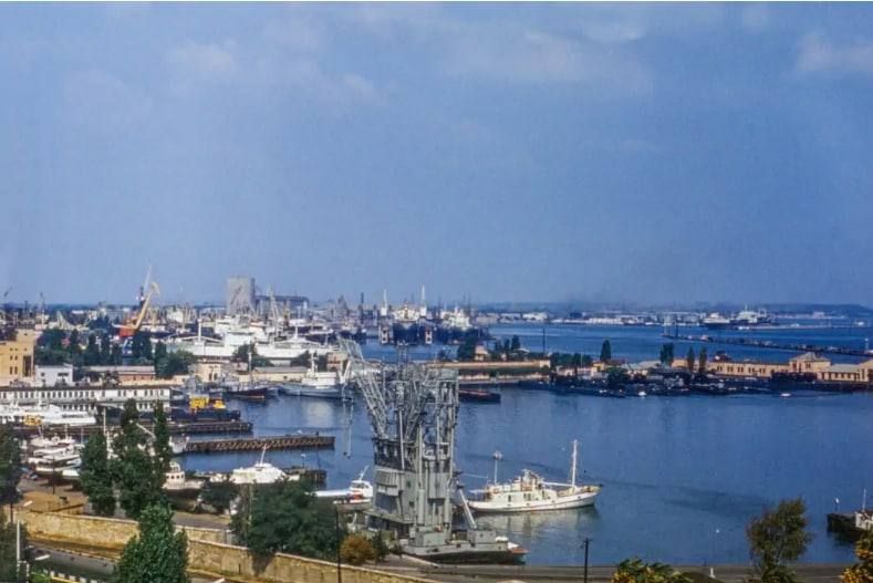 С вами наша вечерняя рубрика #odessa_old