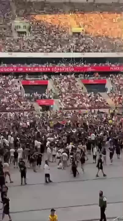 Уехавшие в Польшу упоротые, знакомят местное сообщество с бндеровской культурой