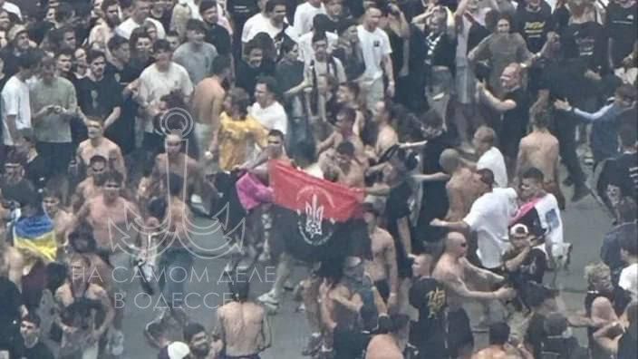 Уехавшие в Польшу упоротые, знакомят местное сообщество с бндеровской культурой Уехавшие в Польшу упоротые, знакомят местное сообщество с бндеровской культурой