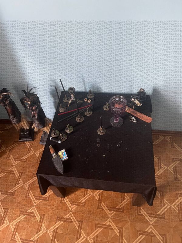 Под Одессой сатанисты пытались отжать дом у 72-летней женщины Под Одессой сатанисты пытались отжать дом у 72-летней женщины