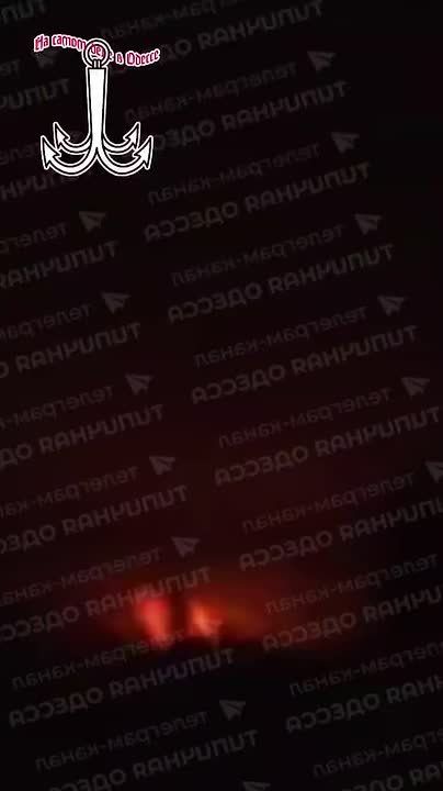 Возгорание на месте прилетов БПЛА Гераней в окрестностях Усатово( на видео)и еще некоторые кадры результатов работы Гераней