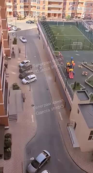 Сегодня у нас «День ТЦК»: в Одессе военкомы ударили парня головой о стену при мобилизации