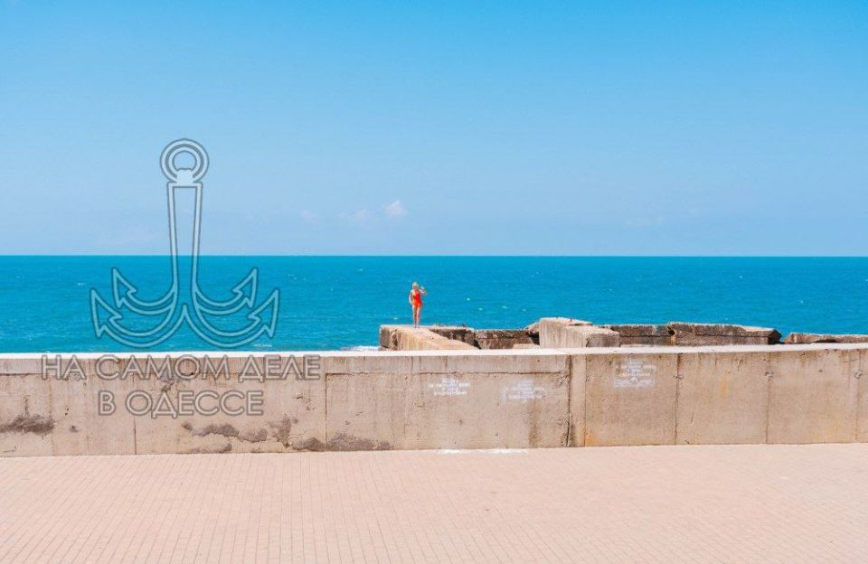 Чем ты так прекрасно? Оно не просто из воды Чем ты так прекрасно? Оно не просто из воды