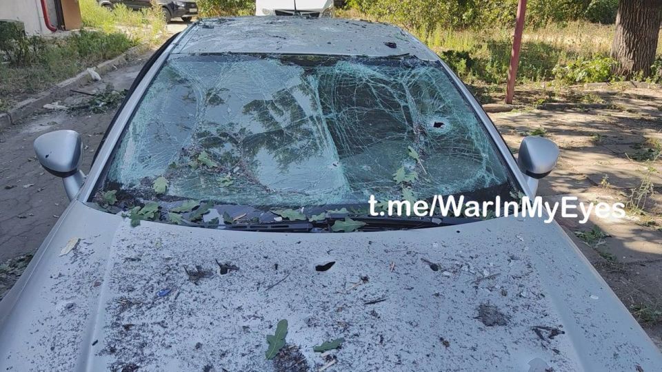 Родион Мирошник: Украинский ударный БПЛА атаковал жилой многоквартирный дом в Ильичевском районе Мариуполя Родион Мирошник: Украинский ударный БПЛА атаковал жилой многоквартирный дом в Ильичевском районе Мариуполя