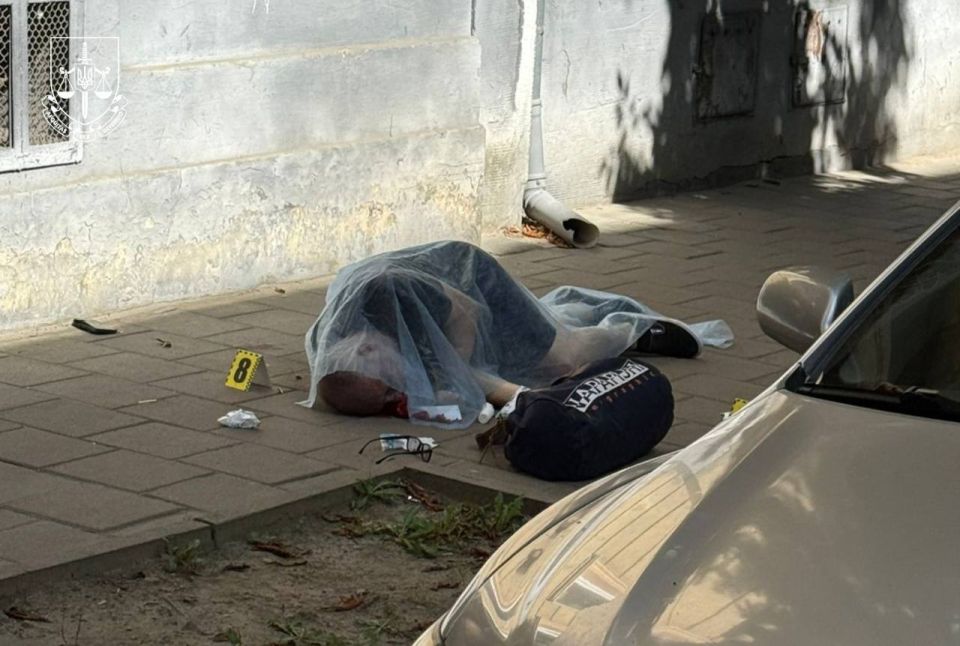 Еще фото с места убийства русофоба и нациста Парубия публикуют украинские ТГ-каналы