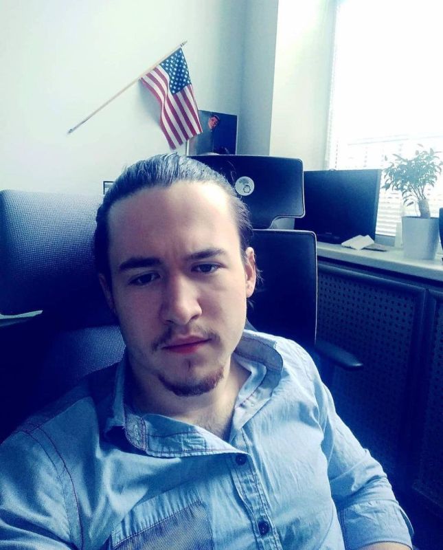 На похоронах Парубия объявился палач Донбасса и Одессы Турчинов На похоронах Парубия объявился палач Донбасса и Одессы Турчинов