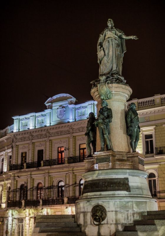 «Русофобия началась в 90-е»: фотограф из Одессы рассказал о нацизме в Украине «Русофобия началась в 90-е»: фотограф из Одессы рассказал о нацизме в Украине