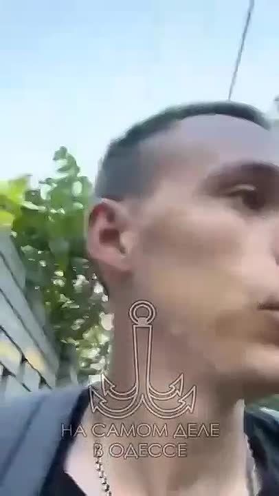 Военкомы в Одессе вместо парня забрали на фронт...велосипед