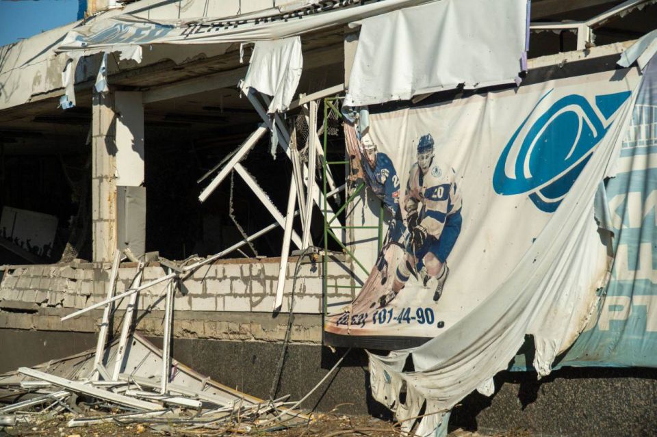 Кадры ночного обстрела в Одессе продолжают появляться в сети Кадры ночного обстрела в Одессе продолжают появляться в сети