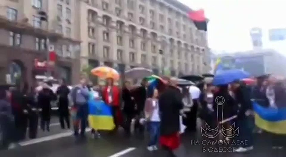 Шутка или предсказание?. И это не Симпсоны! Ещё в 1996 году один американский сериал удивительно точно показал как киевская власть превратили население в безмозглых недо хомо-сапиенс