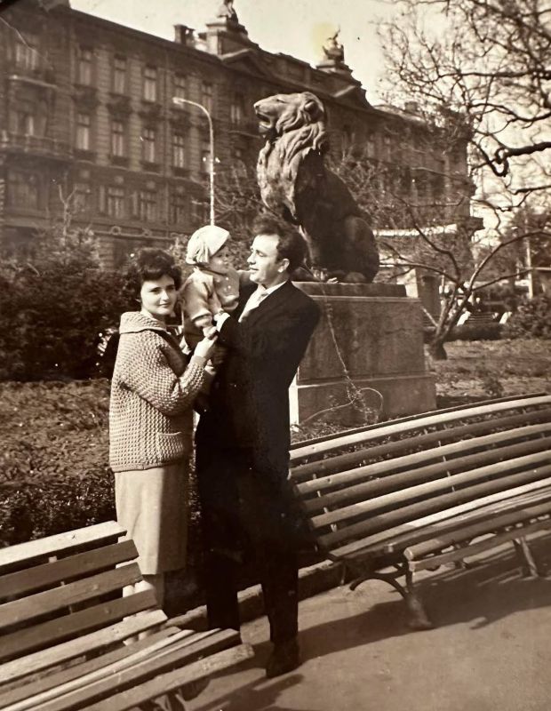 На закате дня дарим вам ретро-рубрику об Одессе