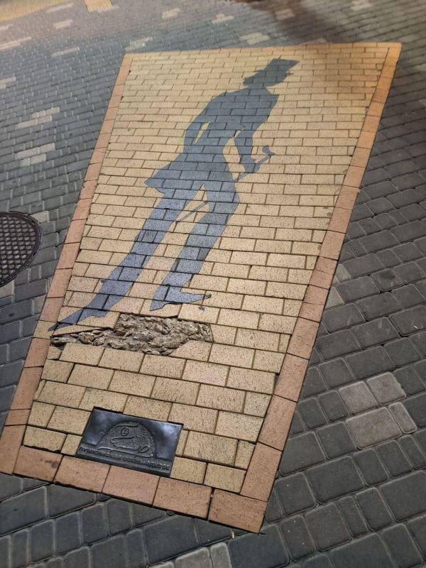 ФЛЭШМОБ "ТЕНЬ ПУШКИНА". Одесское землячество в Москве приглашает присоединиться к флешмобу «Тень Пушкина» в рамках Пушкинской осени ФЛЭШМОБ "ТЕНЬ ПУШКИНА". Одесское землячество в Москве приглашает присоединиться к флешмобу «Тень Пушкина» в рамках Пушкинской осени