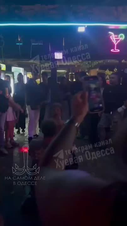 В Одессе поймали двух петушков