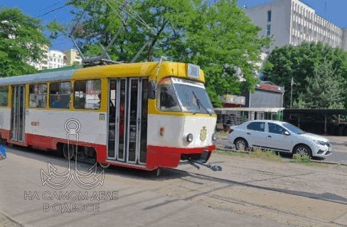 День физкультуры и спорта. Полумарафон в Одессе 14 сентября в 07:30 начало и до 12:00