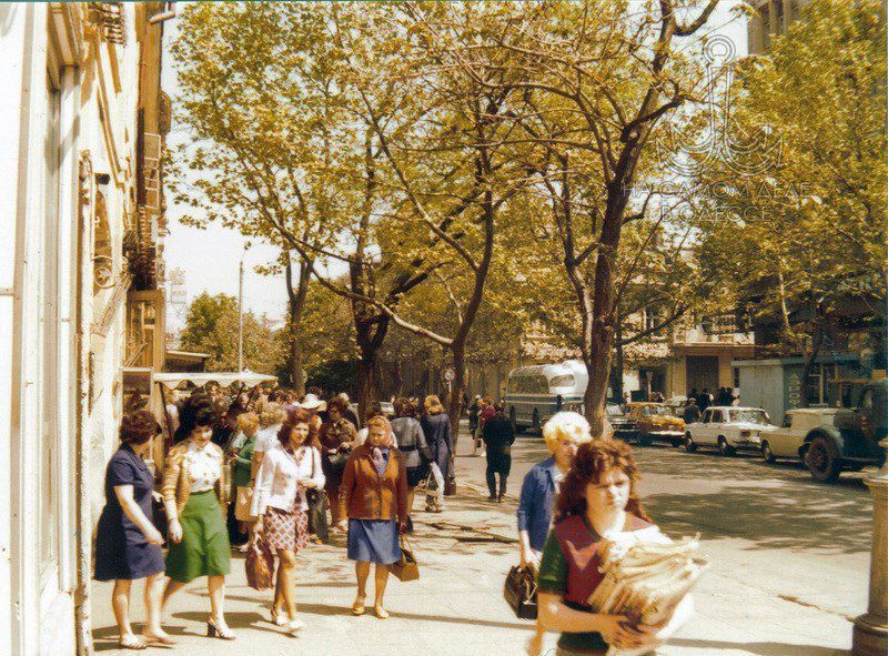 Отвлекитесь ненадолго от сегодняшних проблем Отвлекитесь ненадолго от сегодняшних проблем