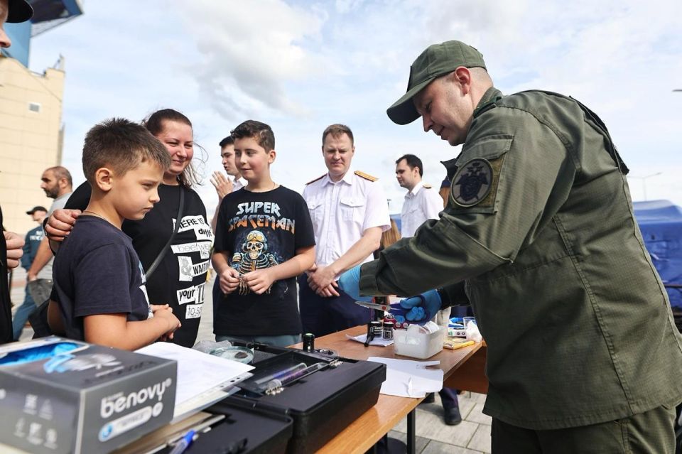 В Калининграде состоялись Всероссийские соревнования по дзюдо, посвященные памяти погибших сотрудников Следственного комитета и героев СВО В Калининграде состоялись Всероссийские соревнования по дзюдо, посвященные памяти погибших сотрудников Следственного комитета и героев СВО