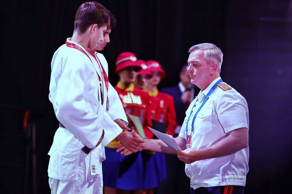 В Калининграде состоялись Всероссийские соревнования по дзюдо, посвященные памяти погибших сотрудников Следственного комитета и героев СВО В Калининграде состоялись Всероссийские соревнования по дзюдо, посвященные памяти погибших сотрудников Следственного комитета и героев СВО