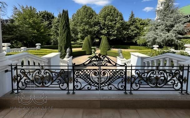 Как вам резиденция за $9 000 000? Возле моря, не дом а мечта! За 372 млн грн