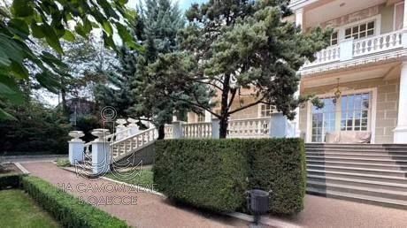     $9 000 000?  ,    !  372  