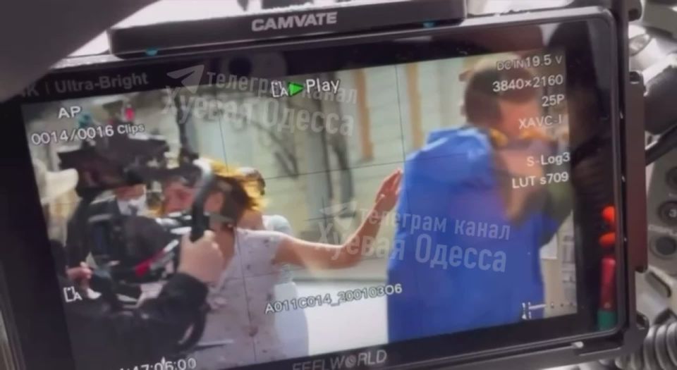 В Одессе во время съемок фильма на актрису рухнул стенд