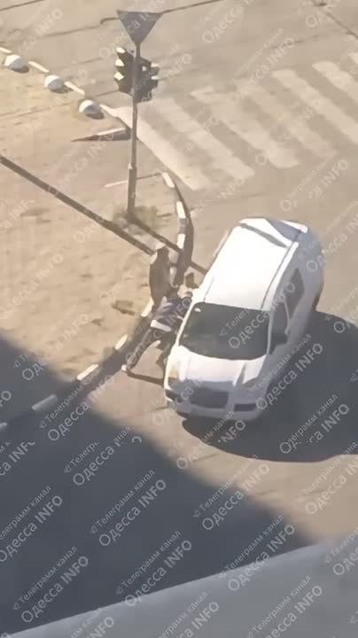 Утром на Прохоровской бусифицировали очередного мужчину