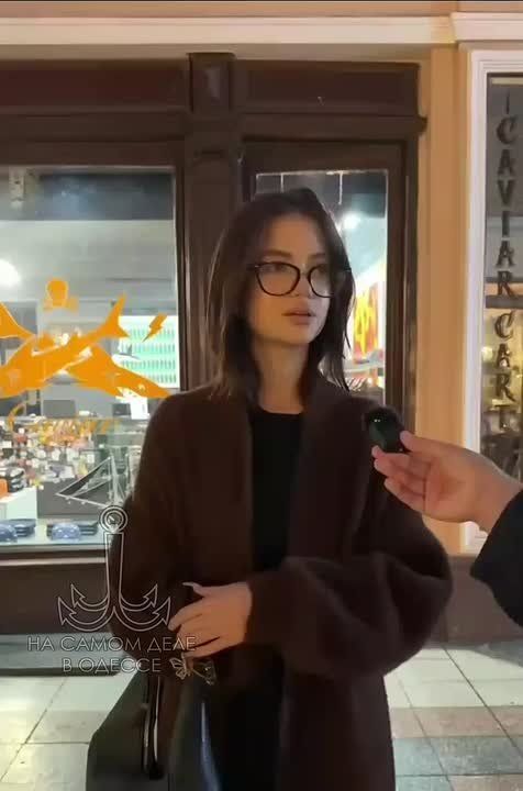 Члены «Гончаренко-центра» не сдаются и пытаются мовную статистику подвести к украинскому знаменателю в Одессе! Видимо, кто-то должен знать точное количество сказанных «дякую» и «гарненько» среди здешних акаций