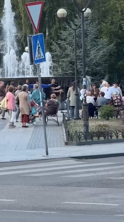 В Одессе развернулась настоящая дискотека под открытым небом