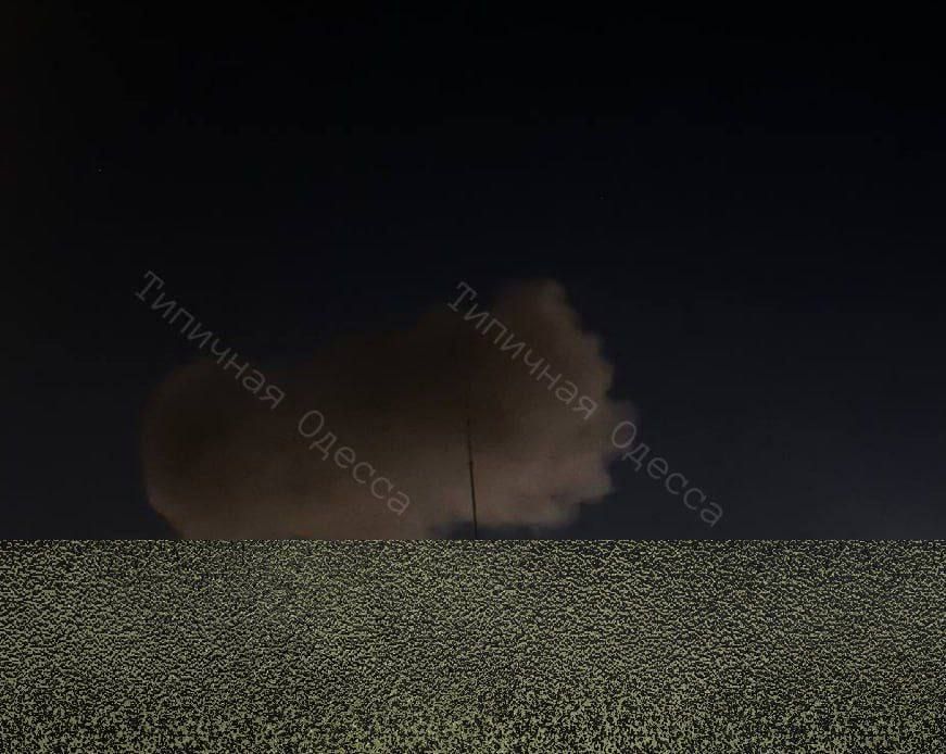 Прилеты Искандеров по аэродрому Школьный и Герани в окрестностях Одессы Прилеты Искандеров по аэродрому Школьный и Герани в окрестностях Одессы