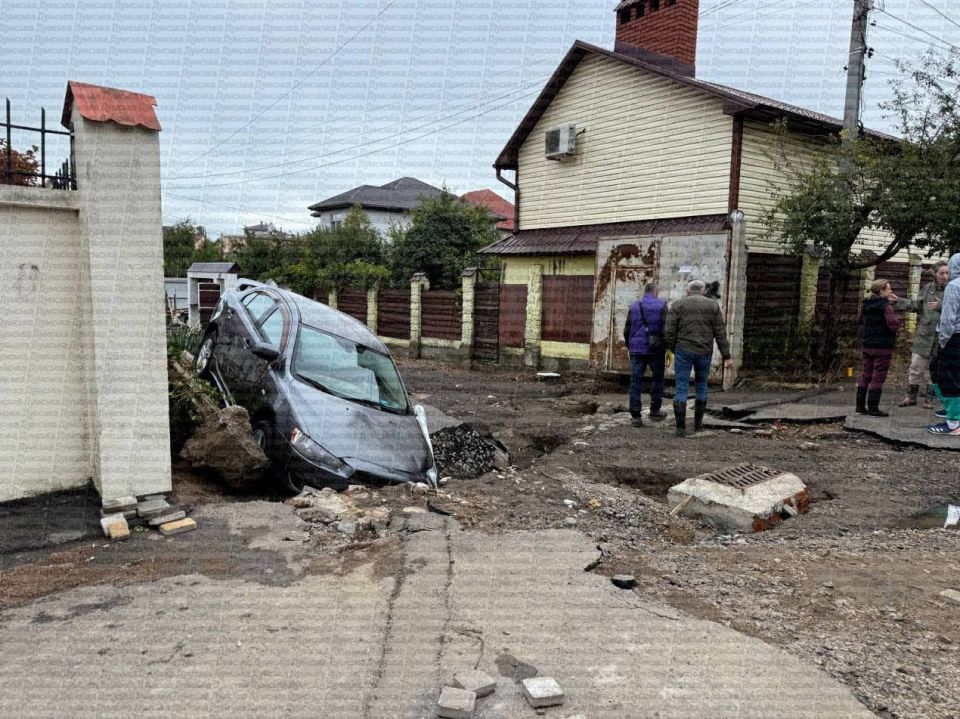 Так выглядит сейчас улица Эйзенштейна, на которой погибла семья с ребенком Так выглядит сейчас улица Эйзенштейна, на которой погибла семья с ребенком