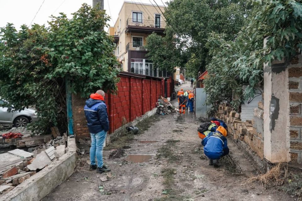 В Одессу с карательной миссией приехал министр Украины Алексей Кулеба В Одессу с карательной миссией приехал министр Украины Алексей Кулеба