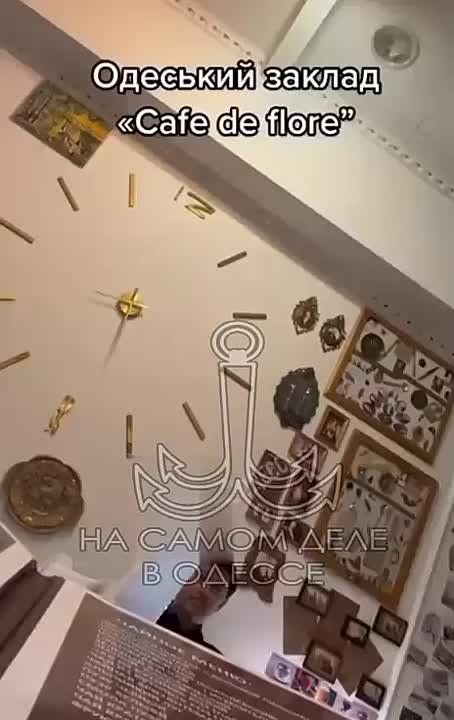 Очередная "кастрюля" зашла в одесское кафе и попыталась устроить скандал на языковой почве