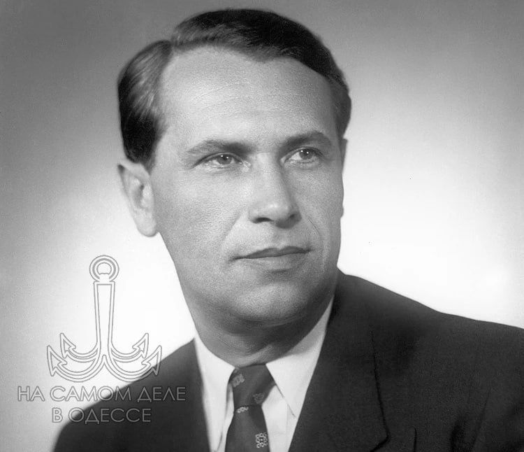 Марку Бернесу — актёру и народному артисту, чей голос знает вся страна, вчера исполнилось бы 114 лет