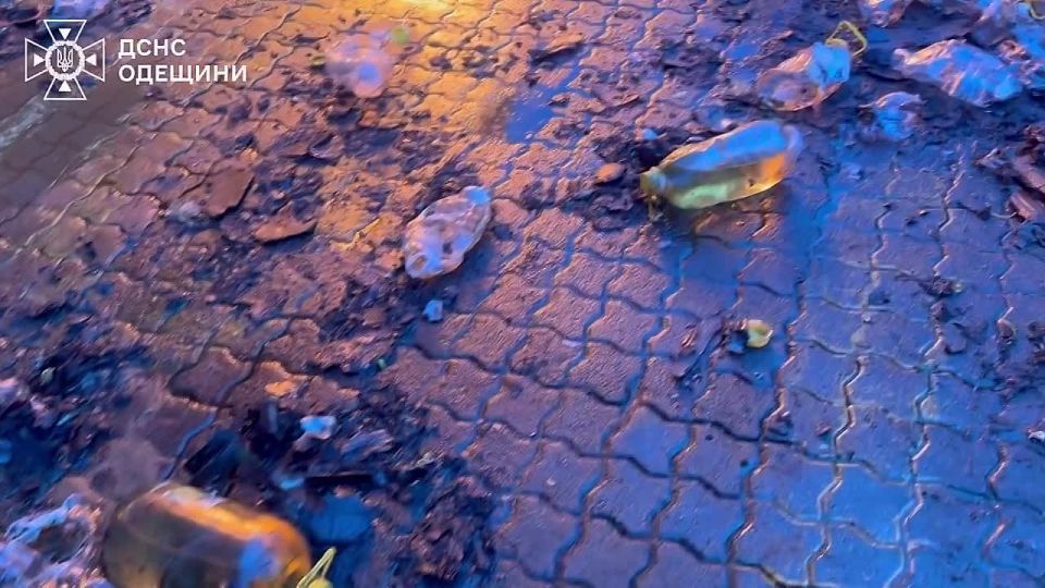 Результат российской атаки на портовый Черноморск (Ильичевск), город без света