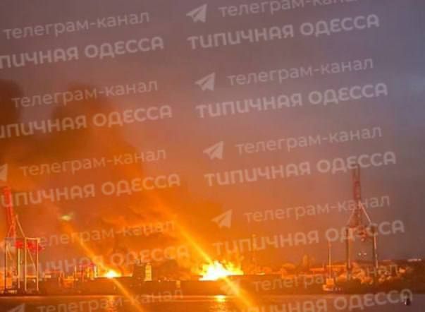 Владислав Шурыгин: В порту Ильичёвска (Черноморска) «Герани-2» встречали прибывший из Турции военный груз Владислав Шурыгин: В порту Ильичёвска (Черноморска) «Герани-2» встречали прибывший из Турции военный груз