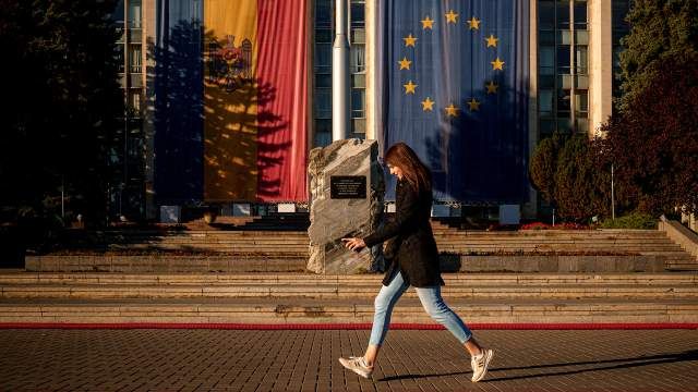 Елена Панина: Молдавия встала на "украинскую" дорожку