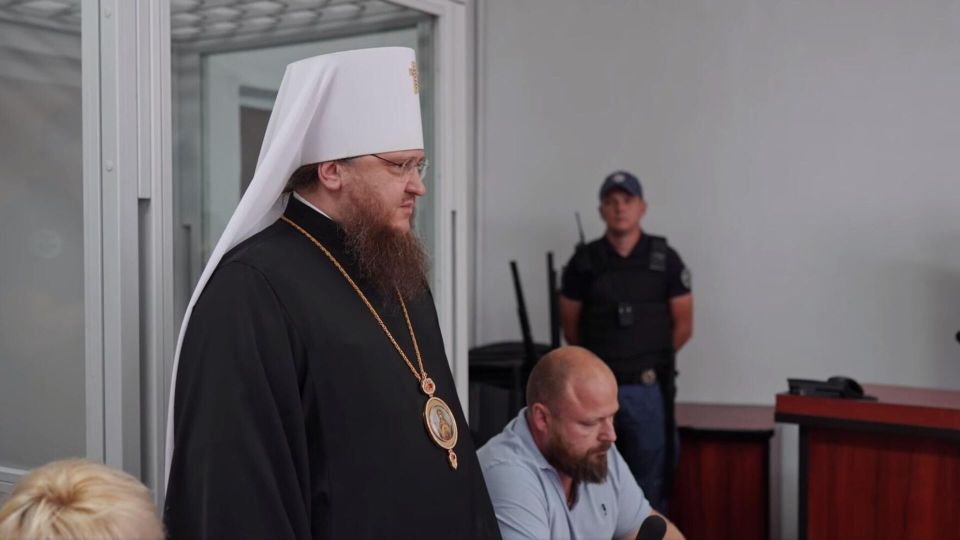 Иерархи-прислужники Зе-режима коллективно набросились на своего брата из УПЦ