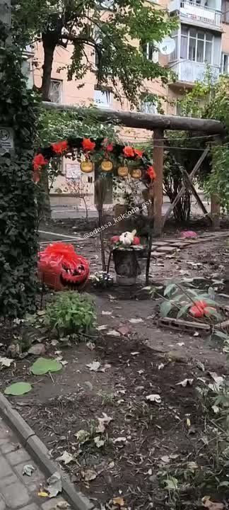 Одесса начала готовиться к Хэллоуину